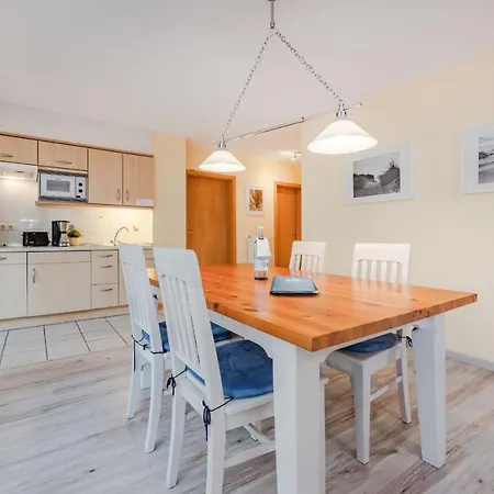 Ostseepark Karavelle 33 公寓